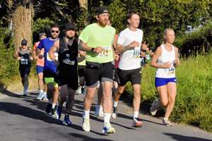 Download race photo <a href='Large/img_0402.jpg' class='lightbox-download'>here</a>