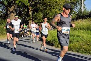 Download race photo <a href='Large/img_0416.jpg' class='lightbox-download'>here</a>