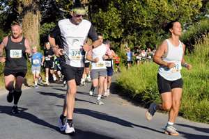 Download race photo <a href='Large/img_0418.jpg' class='lightbox-download'>here</a>