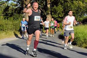 Download race photo <a href='Large/img_0422.jpg' class='lightbox-download'>here</a>
