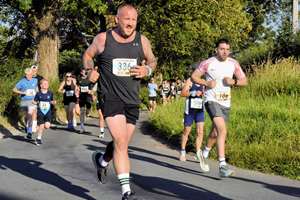 Download race photo <a href='Large/img_0424.jpg' class='lightbox-download'>here</a>