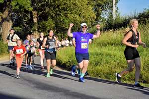 Download race photo <a href='Large/img_0526.jpg' class='lightbox-download'>here</a>