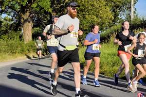 Download race photo <a href='Large/img_0533.jpg' class='lightbox-download'>here</a>