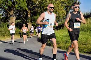Download race photo <a href='Large/img_0553.jpg' class='lightbox-download'>here</a>