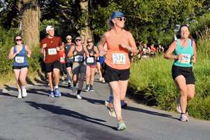 Download race photo <a href='Large/img_0576.jpg' class='lightbox-download'>here</a>