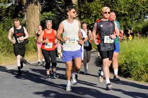 Download race photo <a href='Large/img_0587.jpg' class='lightbox-download'>here</a>