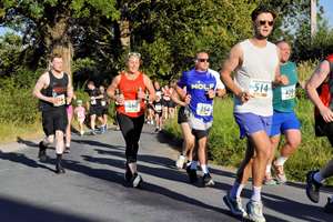 Download race photo <a href='Large/img_0590.jpg' class='lightbox-download'>here</a>