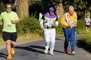 Download race photo <a href='Large/img_0722.jpg' class='lightbox-download'>here</a>