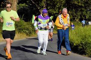 Download race photo <a href='Large/img_0725.jpg' class='lightbox-download'>here</a>