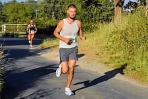 Download race photo <a href='Large/img_0910.jpg' class='lightbox-download'>here</a>