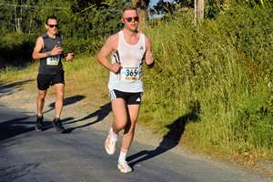 Download race photo <a href='Large/img_0933.jpg' class='lightbox-download'>here</a>