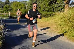 Download race photo <a href='Large/img_0953.jpg' class='lightbox-download'>here</a>