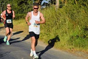 Download race photo <a href='Large/img_0957.jpg' class='lightbox-download'>here</a>