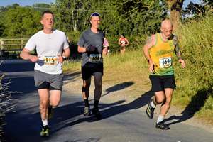 Download race photo <a href='Large/img_0965.jpg' class='lightbox-download'>here</a>