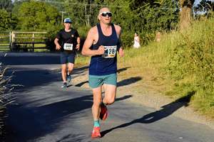 Download race photo <a href='Large/img_0984.jpg' class='lightbox-download'>here</a>