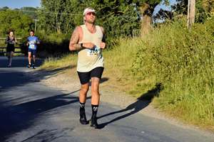 Download race photo <a href='Large/img_1001.jpg' class='lightbox-download'>here</a>