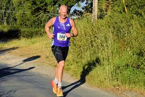 Download race photo <a href='Large/img_1020.jpg' class='lightbox-download'>here</a>