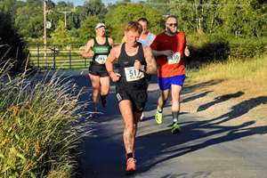 Download race photo <a href='Large/img_1041.jpg' class='lightbox-download'>here</a>