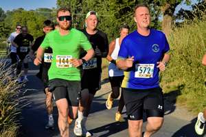 Download race photo <a href='Large/img_1085.jpg' class='lightbox-download'>here</a>