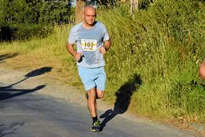 Download race photo <a href='Large/img_1100.jpg' class='lightbox-download'>here</a>