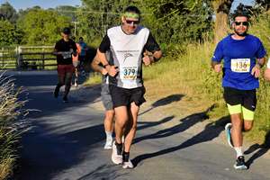 Download race photo <a href='Large/img_1145.jpg' class='lightbox-download'>here</a>