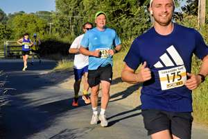 Download race photo <a href='Large/img_1172.jpg' class='lightbox-download'>here</a>