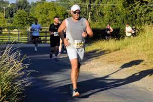 Download race photo <a href='Large/img_1186.jpg' class='lightbox-download'>here</a>