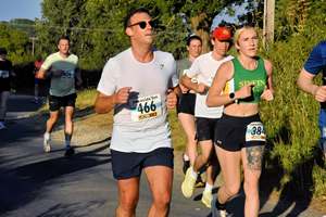 Download race photo <a href='Large/img_1194.jpg' class='lightbox-download'>here</a>