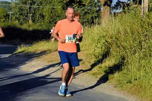 Download race photo <a href='Large/img_1202.jpg' class='lightbox-download'>here</a>