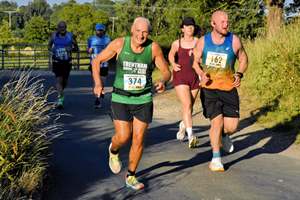Download race photo <a href='Large/img_1222.jpg' class='lightbox-download'>here</a>