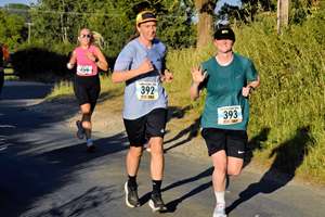 Download race photo <a href='Large/img_1244.jpg' class='lightbox-download'>here</a>