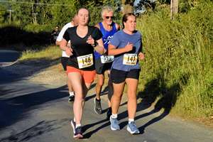 Download race photo <a href='Large/img_1290.jpg' class='lightbox-download'>here</a>
