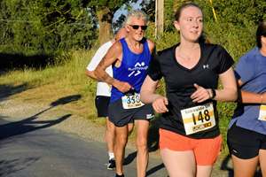Download race photo <a href='Large/img_1294.jpg' class='lightbox-download'>here</a>