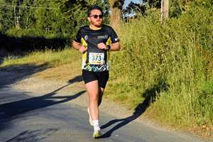 Download race photo <a href='Large/img_1297.jpg' class='lightbox-download'>here</a>
