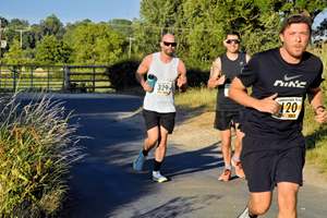 Download race photo <a href='Large/img_1309.jpg' class='lightbox-download'>here</a>