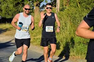 Download race photo <a href='Large/img_1310.jpg' class='lightbox-download'>here</a>