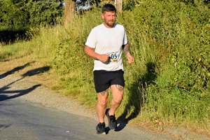 Download race photo <a href='Large/img_1328.jpg' class='lightbox-download'>here</a>