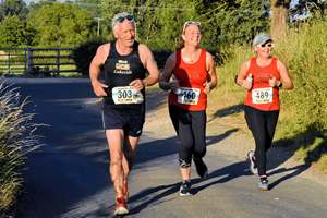 Download race photo <a href='Large/img_1344.jpg' class='lightbox-download'>here</a>