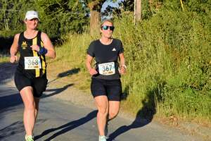 Download race photo <a href='Large/img_1360.jpg' class='lightbox-download'>here</a>