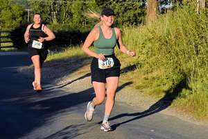 Download race photo <a href='Large/img_1377.jpg' class='lightbox-download'>here</a>