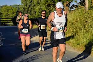 Download race photo <a href='Large/img_1383.jpg' class='lightbox-download'>here</a>