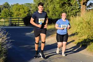 Download race photo <a href='Large/img_1393.jpg' class='lightbox-download'>here</a>