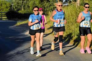 Download race photo <a href='Large/img_1399.jpg' class='lightbox-download'>here</a>