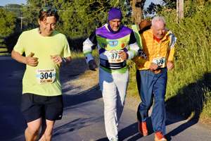 Download race photo <a href='Large/img_1430.jpg' class='lightbox-download'>here</a>
