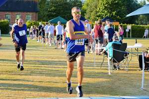 Download race photo <a href='Large/img_1463.jpg' class='lightbox-download'>here</a>
