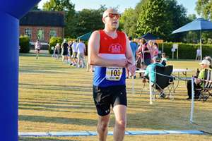 Download race photo <a href='Large/img_1469.jpg' class='lightbox-download'>here</a>