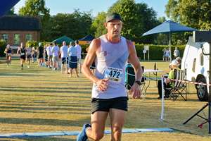 Download race photo <a href='Large/img_1471.jpg' class='lightbox-download'>here</a>