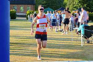 Download race photo <a href='Large/img_1482.jpg' class='lightbox-download'>here</a>