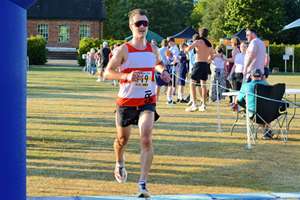Download race photo <a href='Large/img_1483.jpg' class='lightbox-download'>here</a>