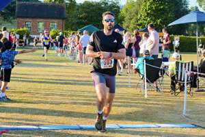 Download race photo <a href='Large/img_1520.jpg' class='lightbox-download'>here</a>